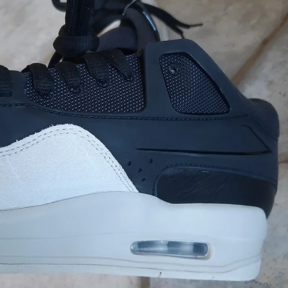 Jordan 4RM Shoes - Picture 4 of 6